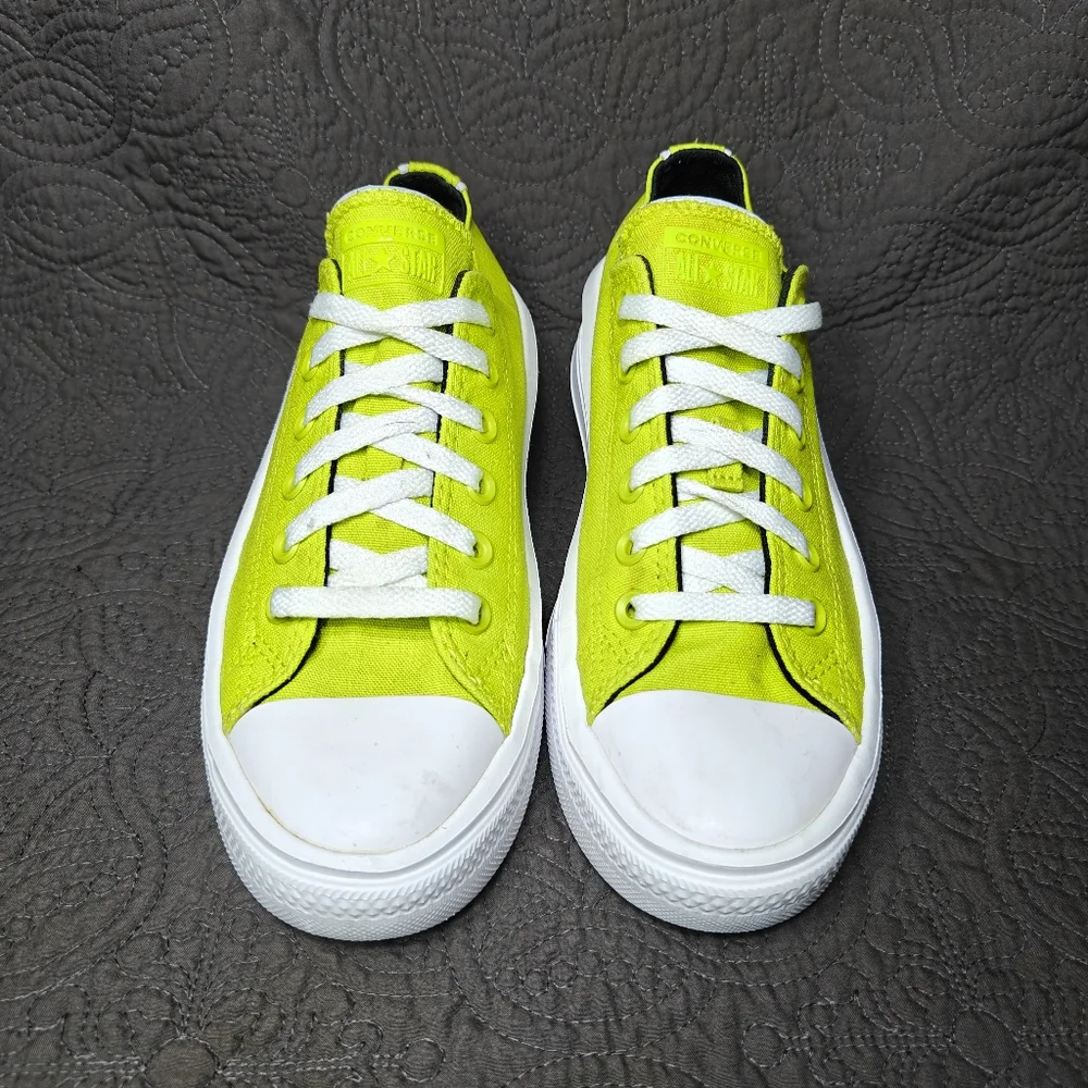 CONVERSE Women's Chuck Taylor All Star Move Lo Platform Sneaker Lime Shoe Sz 8 - Picture 2 of 10